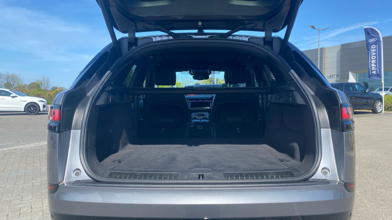 Land Rover Range Rover Velar 3.0 D300 MHEV R-Dynamic SE 5dr Auto Diesel Estate